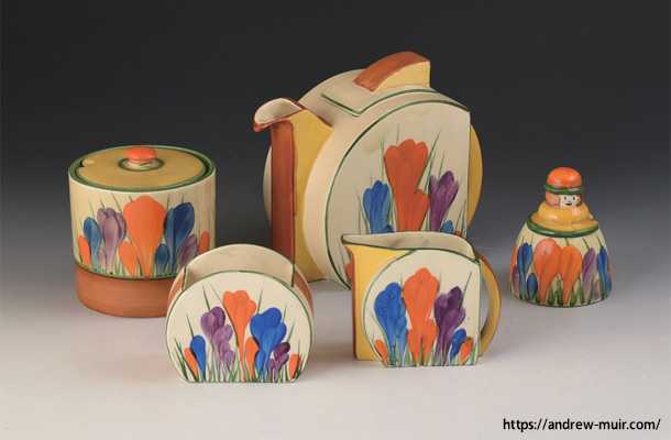 アール・デコや花模様の陶器を生み出した クラリス・クリフが夢見た世界 -