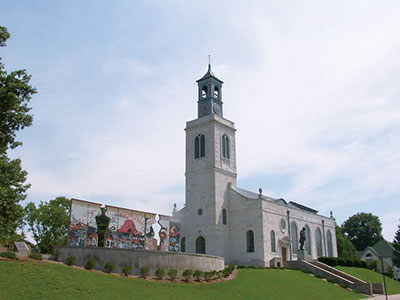 米国で復元されたレンの教会