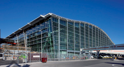 ヒースロー空港ターミナル5の内部と外観