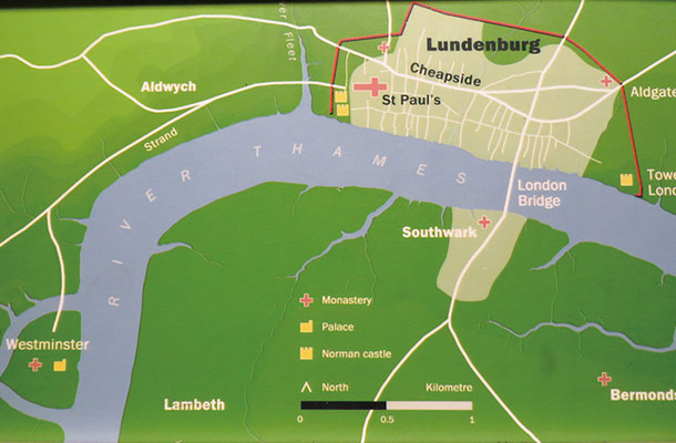 西サクソン王国はシティを奪回し、砦を意味するルンデンブルグを建設（9世紀）